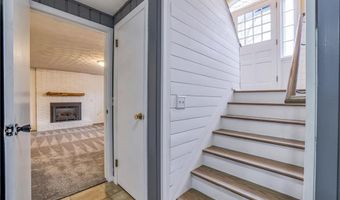 1021 Fremont St, Anoka, MN 55303