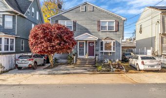 35 Kent Ave, Bridgeport, CT 06610