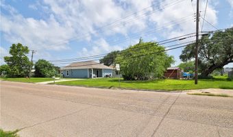 1102 S Mccampbell St, Aransas Pass, TX 78336
