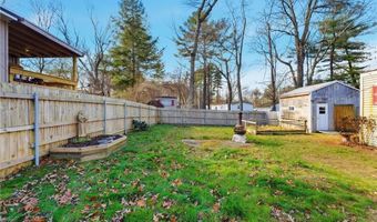 38 Oak Ter, Burrillville, RI 02839