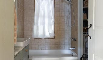 71 Eagle Peak Rd, Brookfield, VT 05060