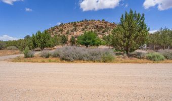 944 W Foothill Dr, Apple Valley, UT 84737