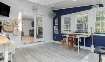 10 Greenbriar Ln, Amherst, NH 03031