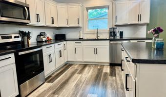 422 17th St, Bedford, IN 47421