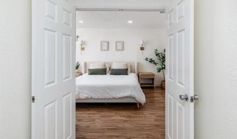 4037 Vista Calaveras St, Oceanside, CA 92056