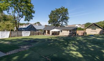 41 Wakemore St, Darien, CT 06820