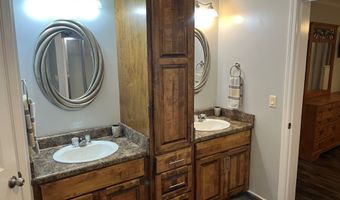 1385 Calhoun Dr, Abbeville, AL 36310