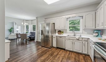 156 GROVE HILL Dr, Alabaster, AL 35007