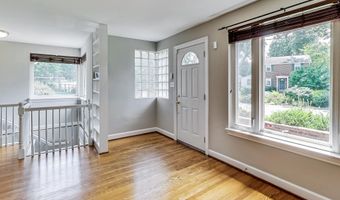 8617 LYNBROOK Dr, Bethesda, MD 20814