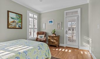 101 Bay Ridge Dr, Atlantic Beach, NC 28512