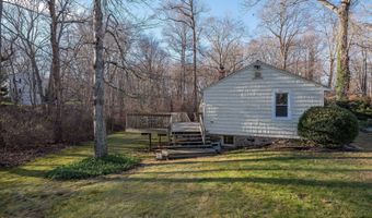 14 Chittenden Hill Rd, Clinton, CT 06413