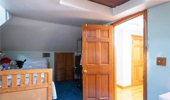22 Harrison St, Bristol, RI 02809