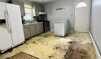 143 S 7th St, Austin, IN 47102