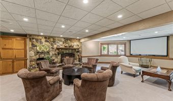 805 Cascades Dr, Aurora, OH 44202