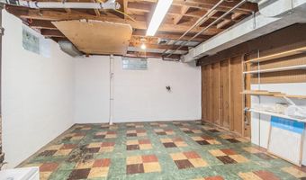900 Barton Dr, Ann Arbor, MI 48105