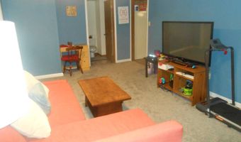 310 W Pine St, Abbotsford, WI 54405