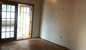 105 Forestdale Dr, Boiling Springs, SC 29316