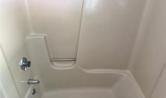 7 Leatherleaf Rd, Narragansett, RI 02882