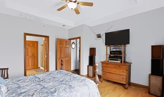 848 Hildebrand Dr, Indianapolis, IN 46217