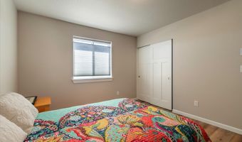 746 Seacrest Dr, Bandon, OR 97411