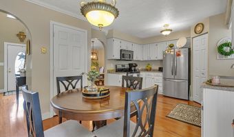 2017 S Trillium Dr, Aliquippa, PA 15001