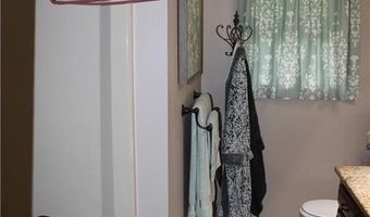 612 N 4th St, Arma, KS 66712