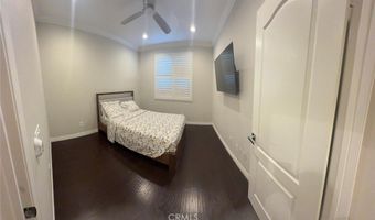 8200 E Brookdale Ln, Anaheim, CA 92807