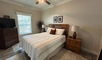354 Waldorf Dr, Auburndale, FL 33823