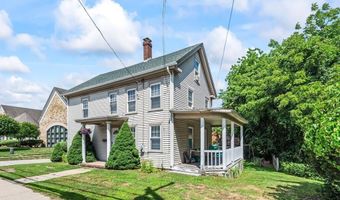 82 Main St, Blackstone, MA 01504
