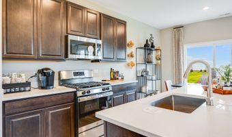 1251 Glenmont St, Algonquin, IL 60102