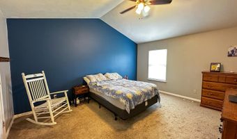 323 Woodfield Dr, Batesville, IN 47006