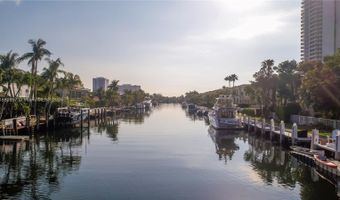 3705 NE 214 St 13, Aventura, FL 33180