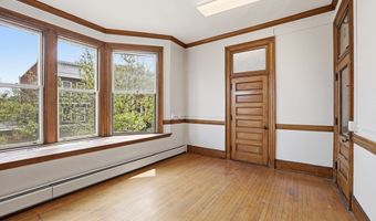 45 Main St 5, Amesbury, MA 01913