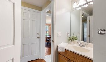 1 Joann Dr, Barrington, RI 02806