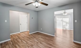 4 BROMLEY Ct, Atco, NJ 08004