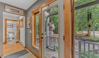 18 Armsby Cir, Campton, NH 03223