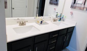 612 Auburn Crossing Dr, Auburn, GA 30011