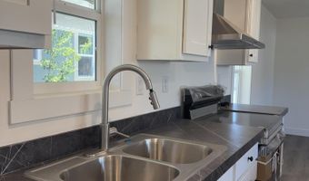 1 Corral Ln #16, Ashland, OR 97520