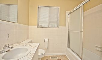 33 Sheneman Dr, Bella Vista, AR 72715