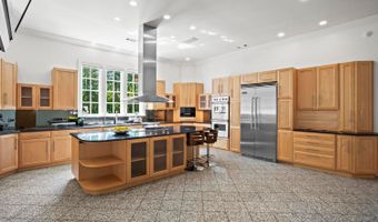 9335 Colonnade Trl, Alpharetta, GA 30022