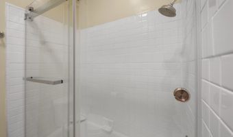 5349 Newcastle Ave 42, Encino, CA 91316