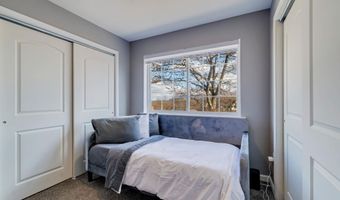 3305 Mountain Terrace Dr, Blakeslee, PA 18610