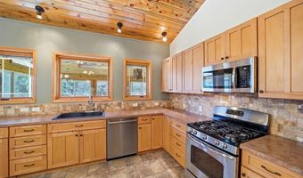 9028 Cascade Ave, Beulah, CO 81023