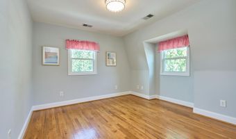 255 N BRYAN St, Arlington, VA 22201