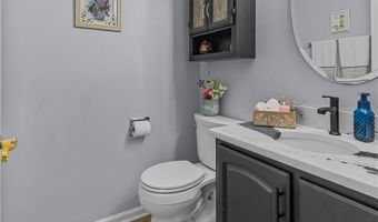 1820 Crofton Dr, Algonquin, IL 60102