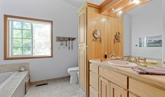 23041 Chisholm Trl, Bend, OR 97702