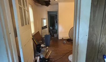 202 MOHICAN St, Essington, PA 19029