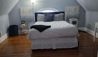 922 Summit Ave, Cincinnati, OH 45204