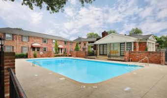 892 Chatham Ln W, Columbus, OH 43221