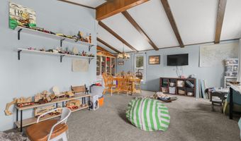 5722 Happy Valley Rd, Anderson, CA 96007